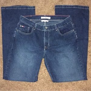Tommy Hilfiger Low Rise Flare Jeans. Size 8-Medium wash-Made of Cotton & Spandex